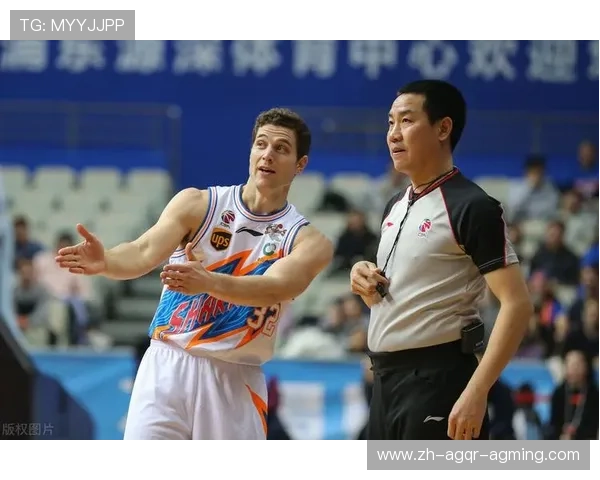 高尔夫马拉松：爆冷击败对手